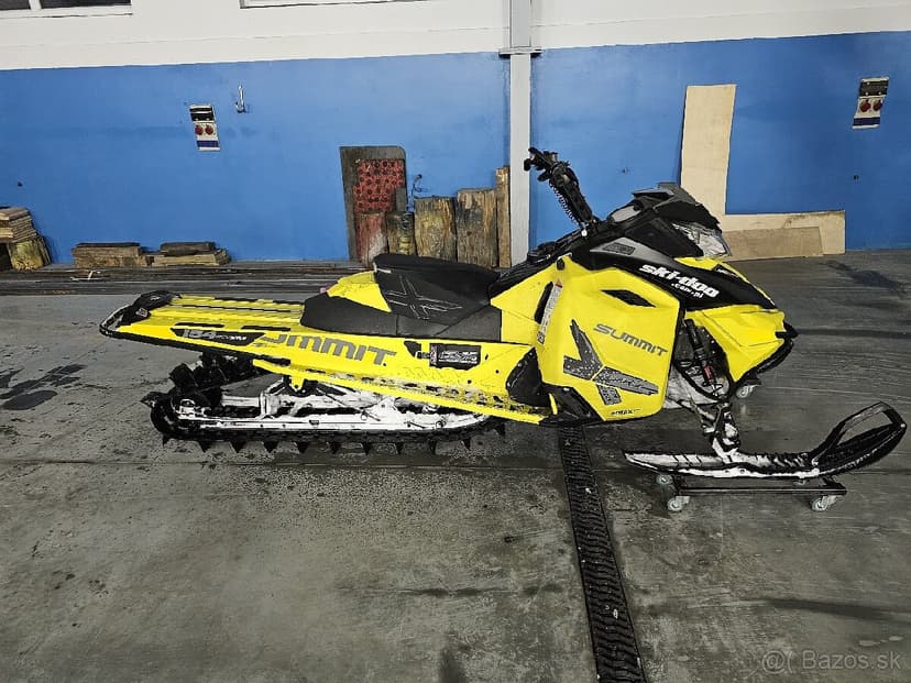 Ski-doo summit 800R