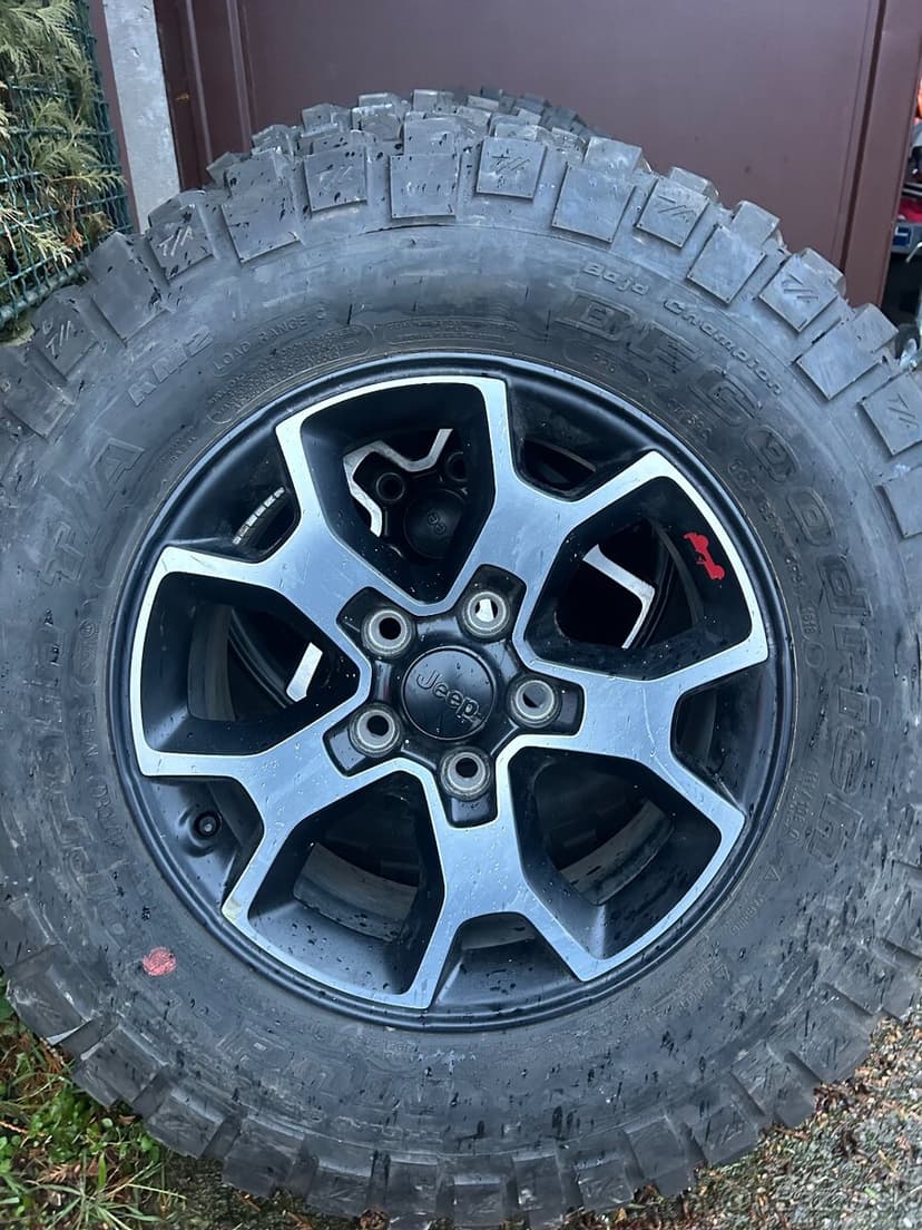 Jeep Wrangler Rubicon disky originální