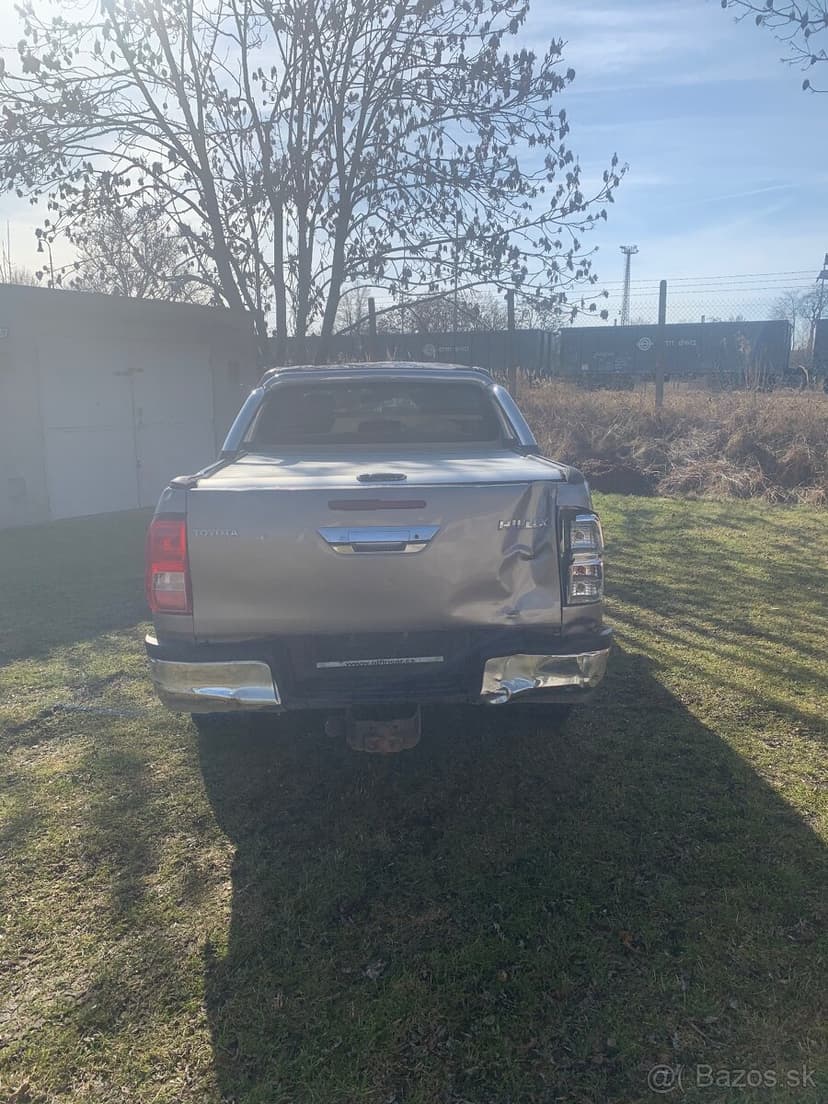 Prodám Toyota Hilux 2.4D 2019
