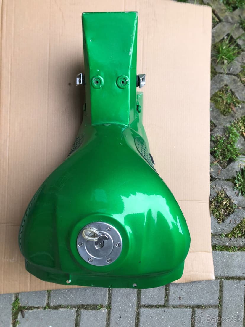 Kawasaki ZX10 R nádrž endurance