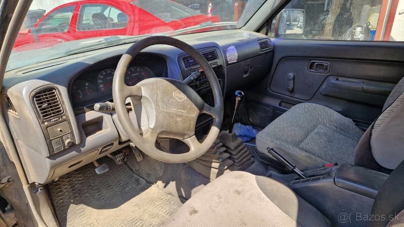 Nissan Navara Pick Up 2,5TD 76kw