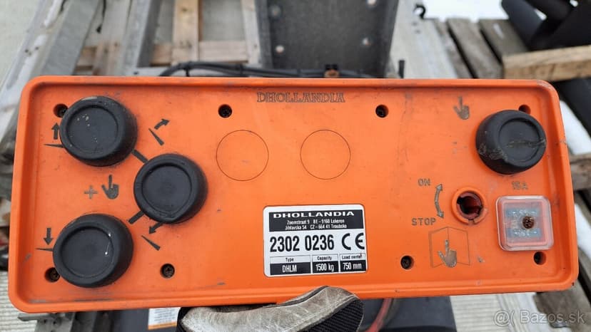 Prodám plošinu 12V Dhollandia na Iveco Daily