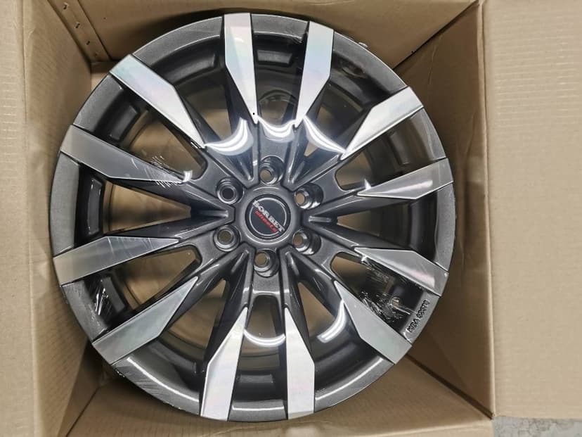 Nissan Navara alu disky 7,5J R18 6x114,3 ET40