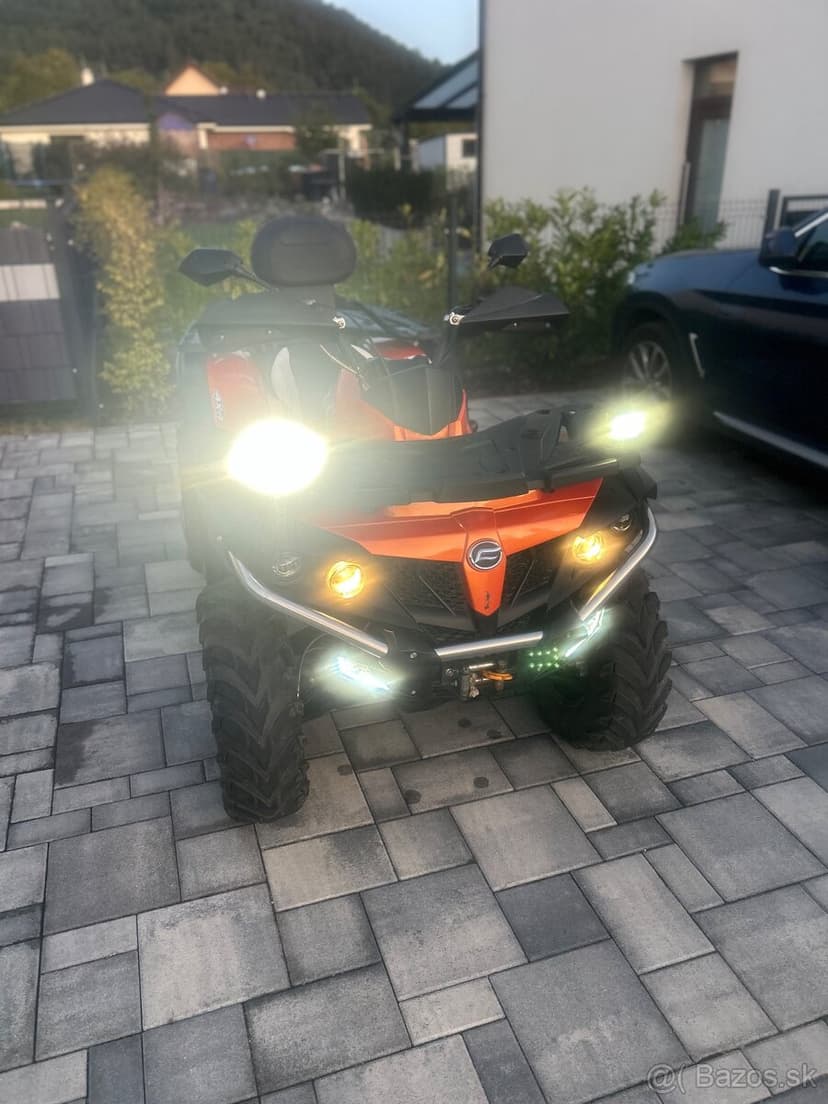 Predam CF MOTO 550 XL GLADIATOR +radlica + ochranna plachta