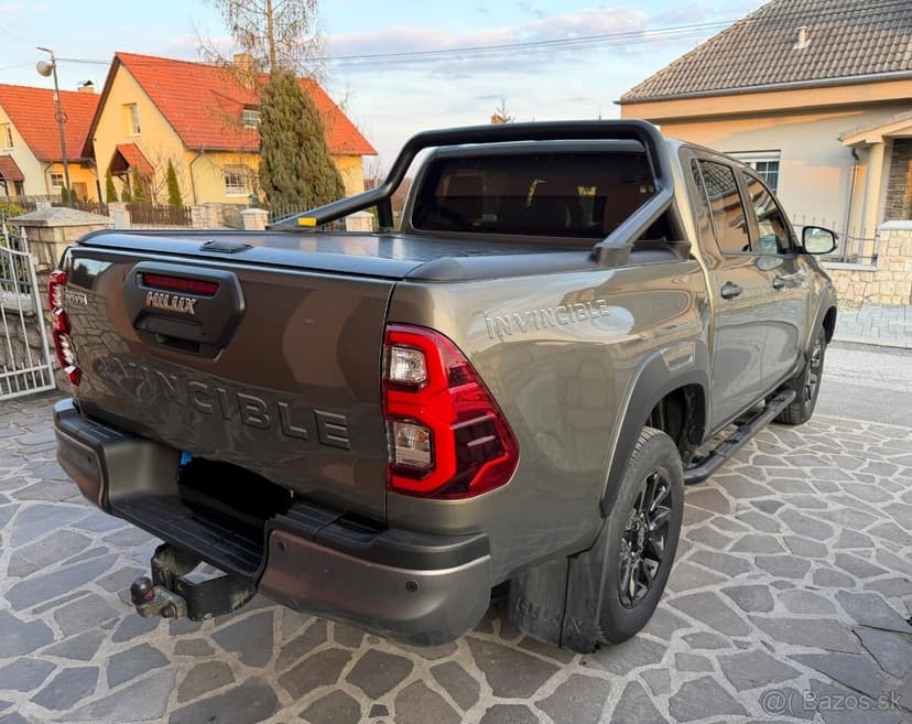 Toyota Hilux Invicible Sport
