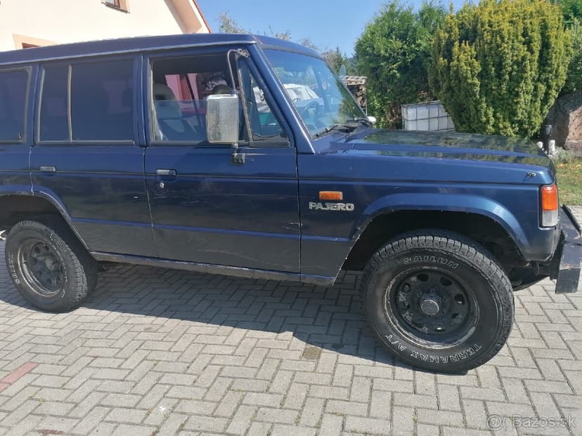 Mitsubishi Pajero 1 2.5td