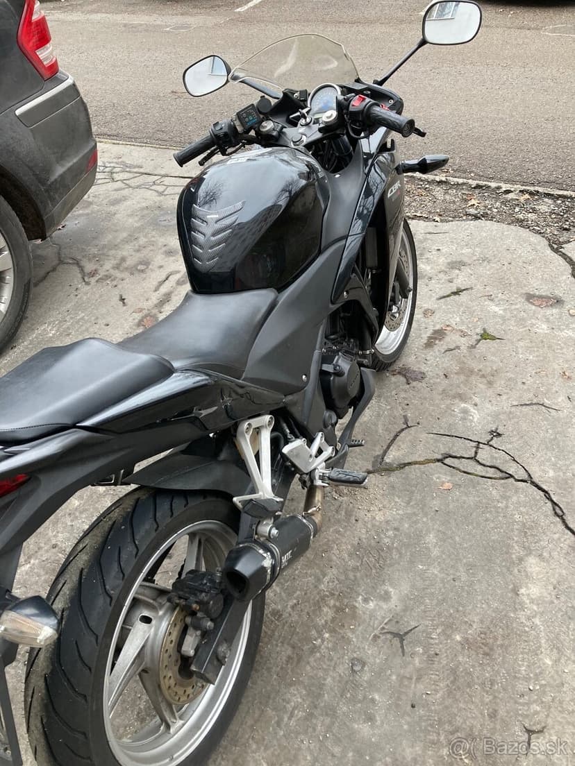 Honda cbr 250r