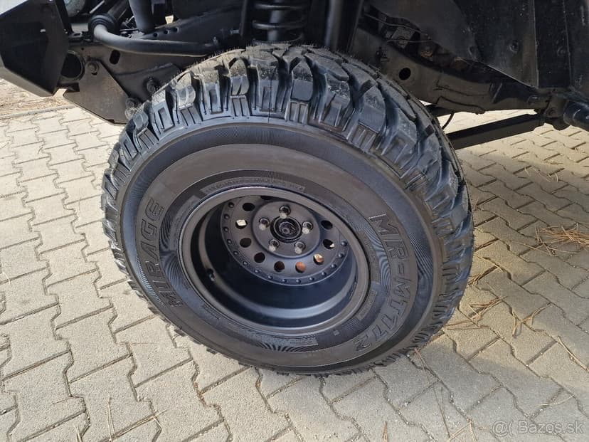 JEEP Wrangler ARB 4.0 Sahara A/T4 180k (benzín)