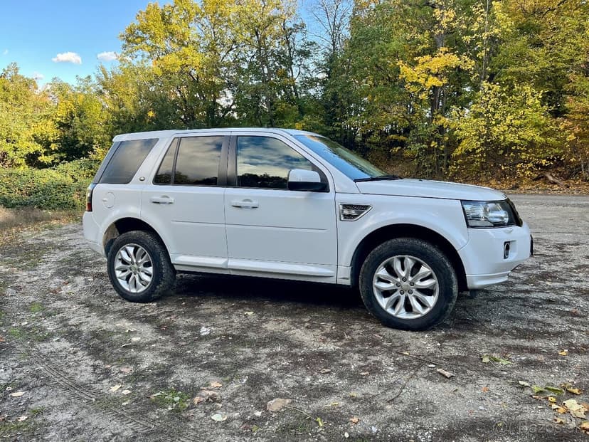 Land Rover Freelander 2 140 kW 2.2l SD4 AWD – Garážované