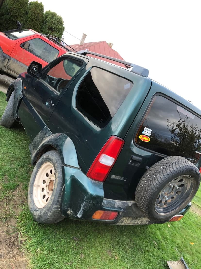 Rozpredám na diely suzuki jimny