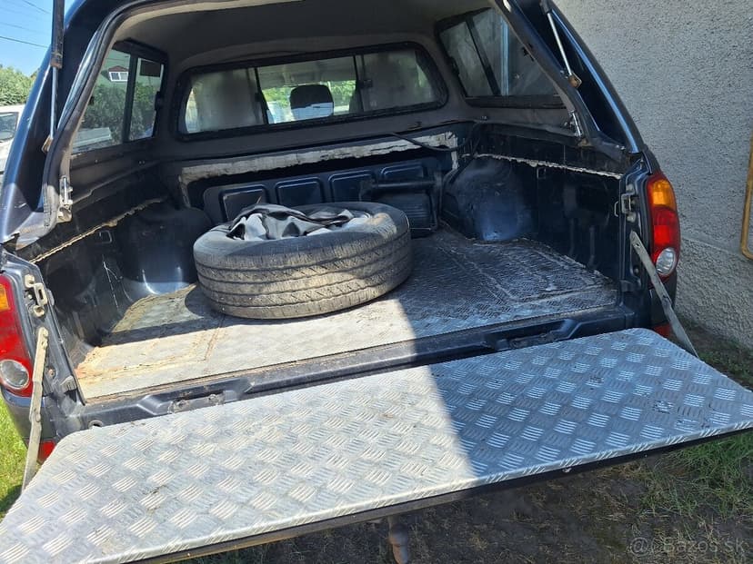 MITSUBISHI L200 4X4 NOVÁ STK EK 2027 KLÍMA ŤAŽNÉ