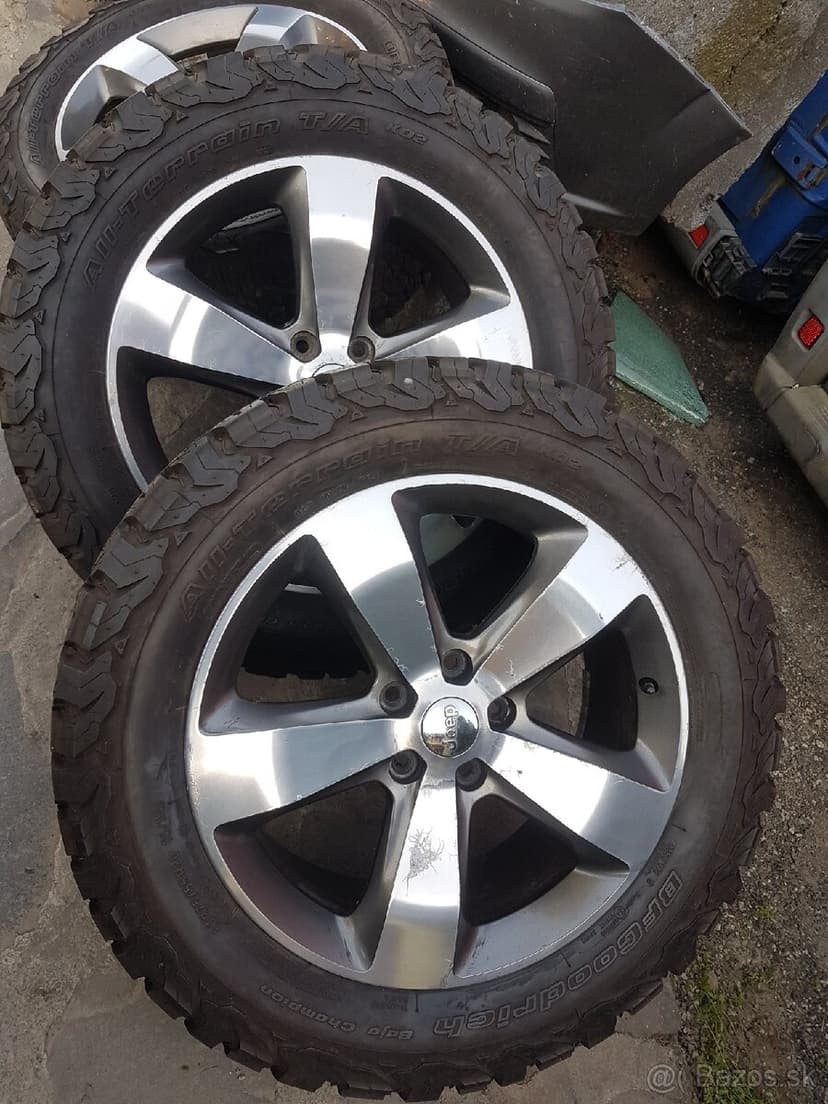 Jeep Wrangler, Cherokee, Gladiator, Rubicon