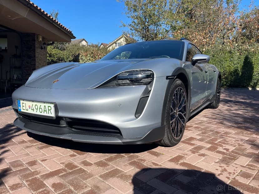 PORSCHE Taycan Cross Tourismo 4