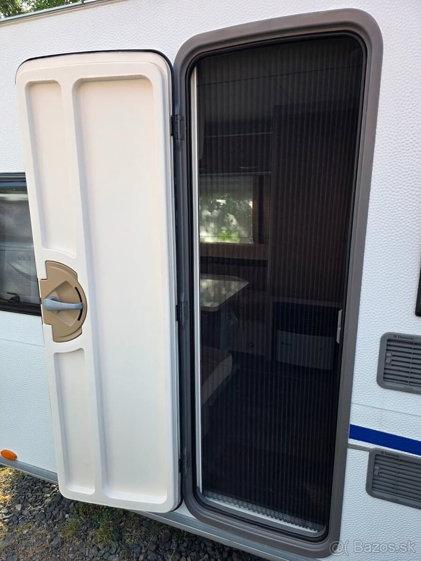 Karavan Burnster Averso 460 TL - mover, predstan