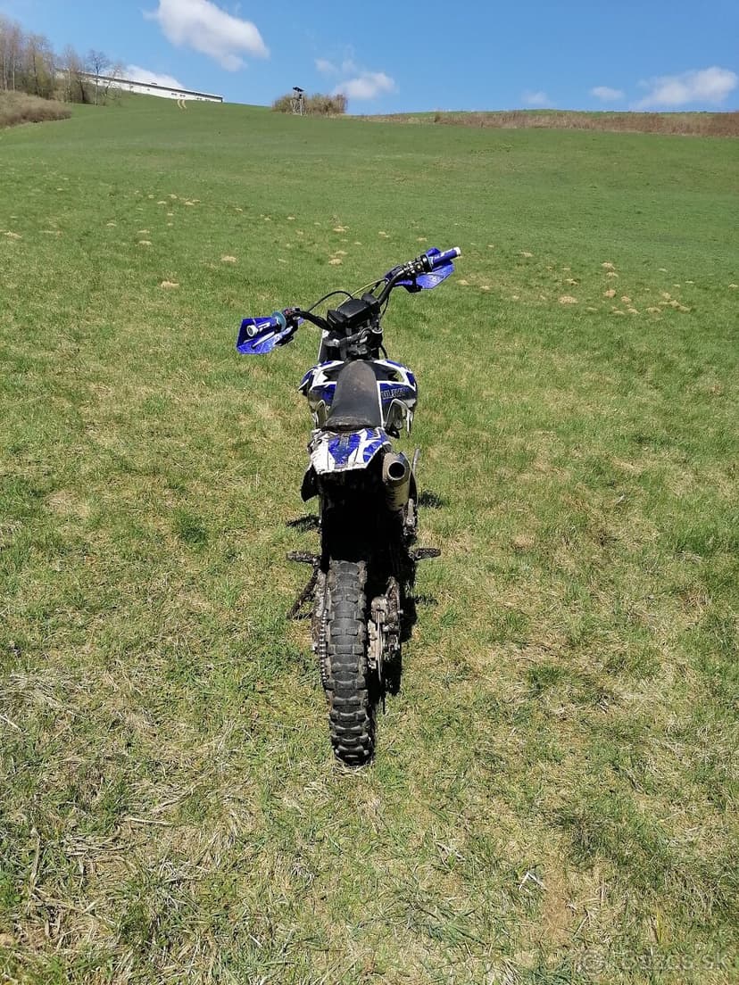 Predám motorku hurricane 250