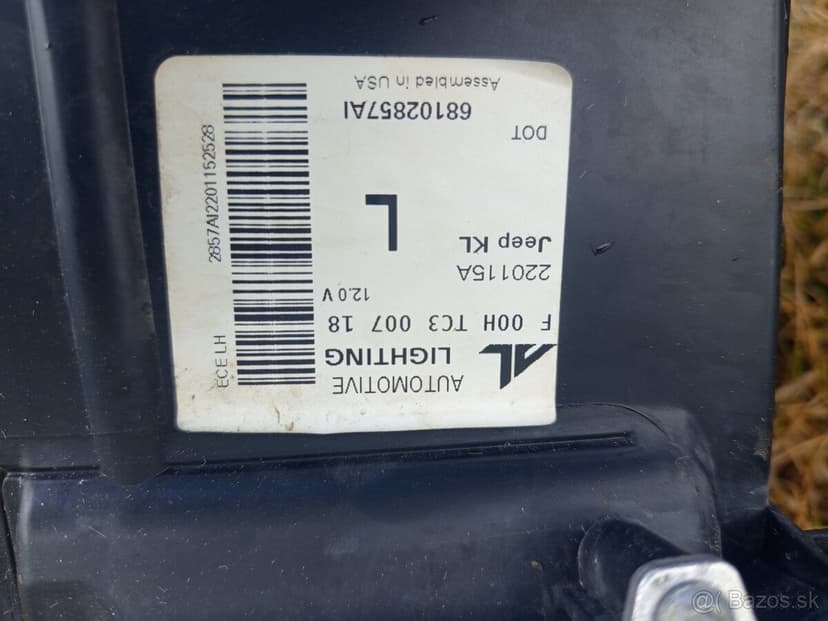 Svetlomet Jeep Cherokee KL