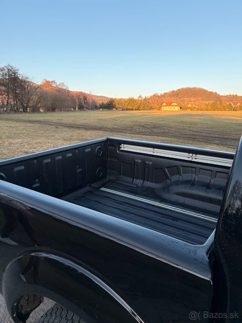 NISSAN NAVARA 2,5dCi D40 DOUBLE CAB 4X4