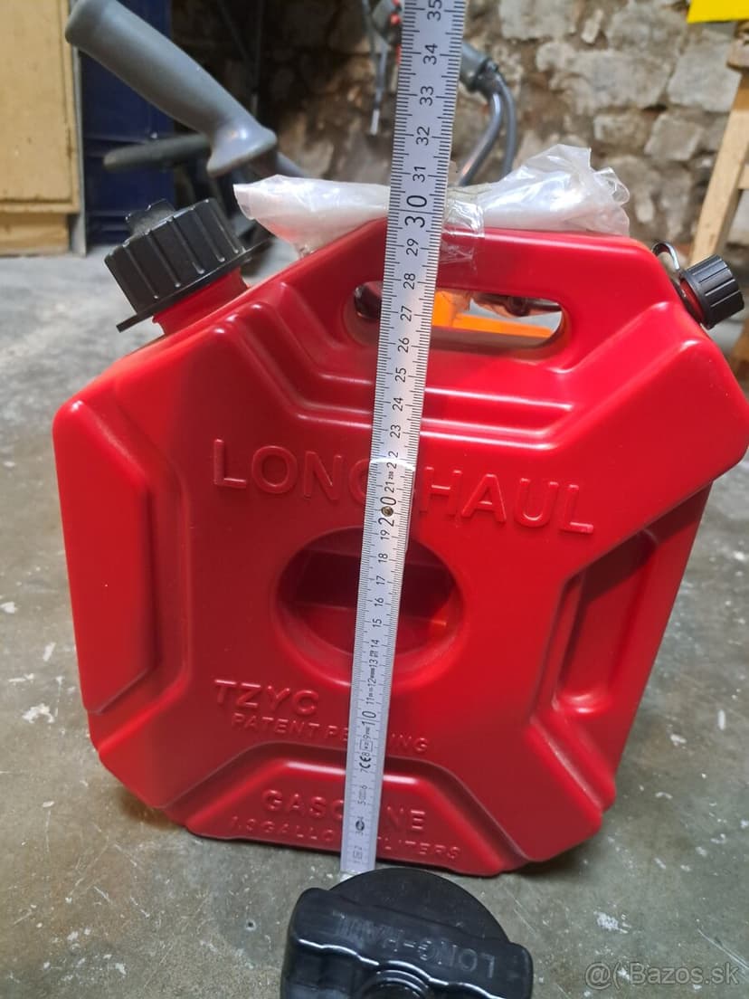 Plastový expediční kanystr