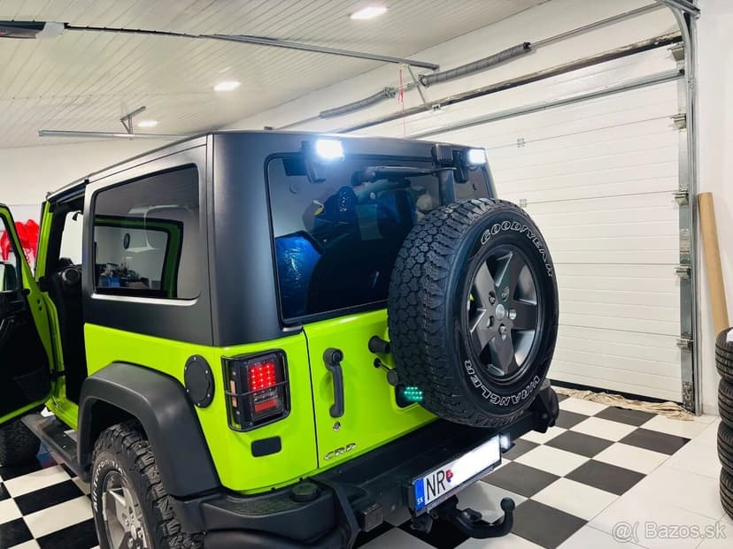 Jeep Wrangler Mountain 2,8crdi automat 4x4