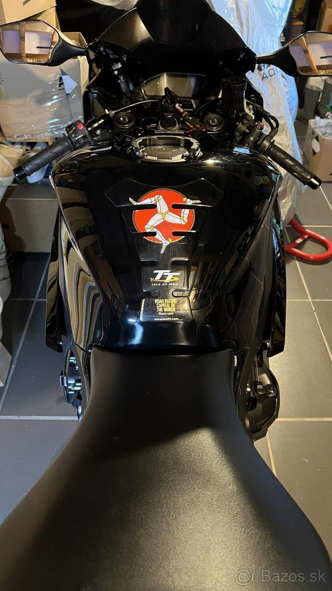 Honda CBR 1000RR sc59 2015 14000km