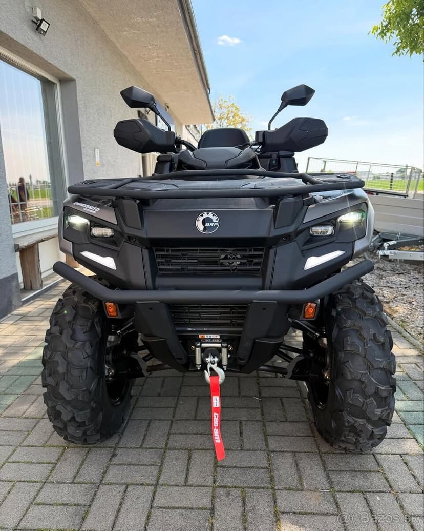 CAN-AM OUTLANDER MAX XT T 700 T3b