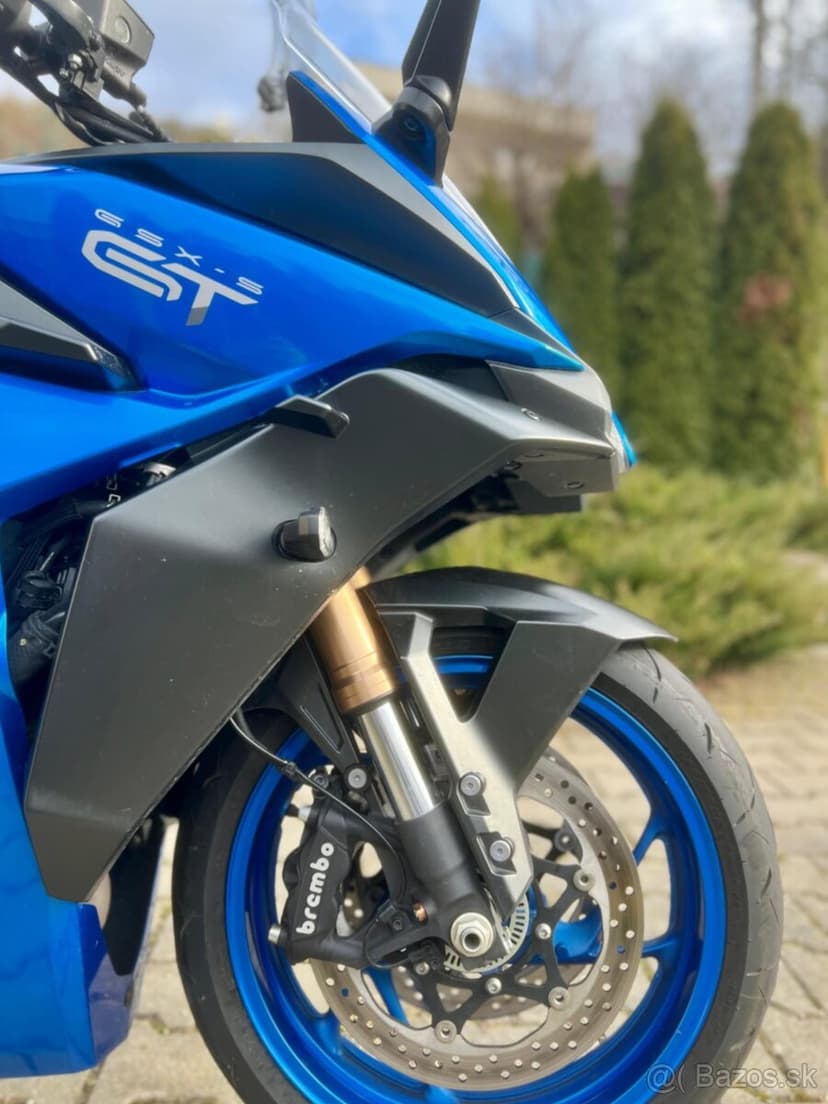 Predam Suzuki GSXS - 1000 GT