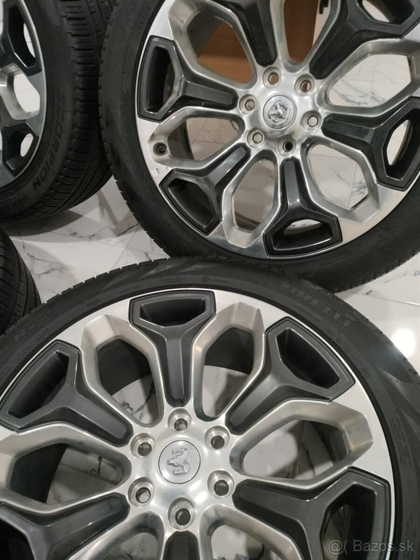 Celoročné Orig. DODGE 6x139,7 r22 zanovne 285/45 r22