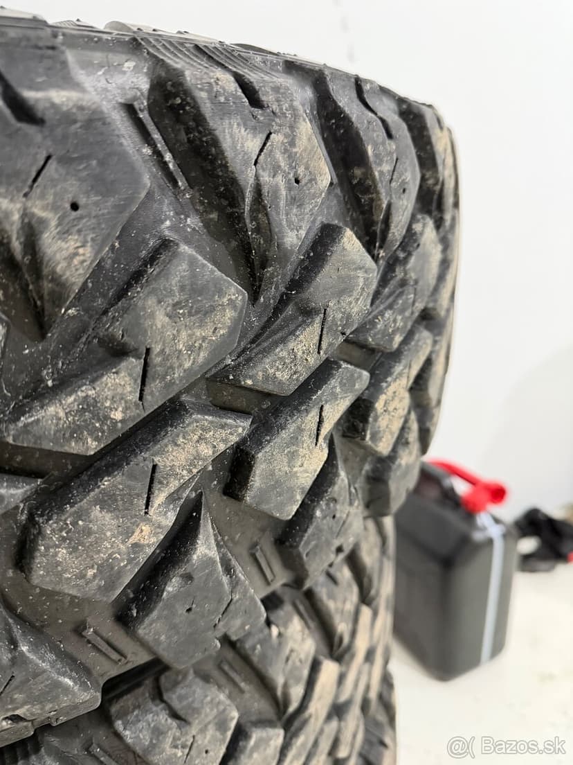 MAXXIS M/T Bighorn 764 LT265/75R16