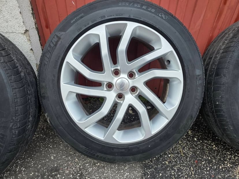 Letne kolesa Land Rover Discovery 20