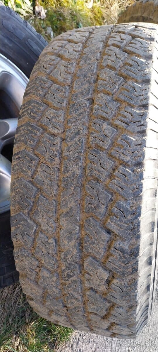 265/70 r15 112S 6x139 4x4 DEZEN-6mm 289eur aj nahodím na aut