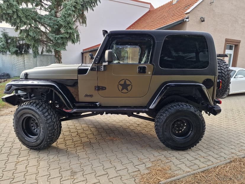 JEEP Wrangler ARB 4.0 Sahara A/T4 180k (benzín)
