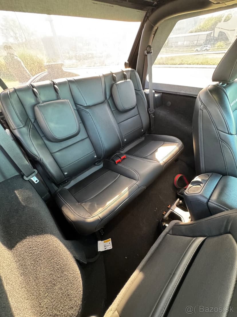 Predám Jeep WRANGLER